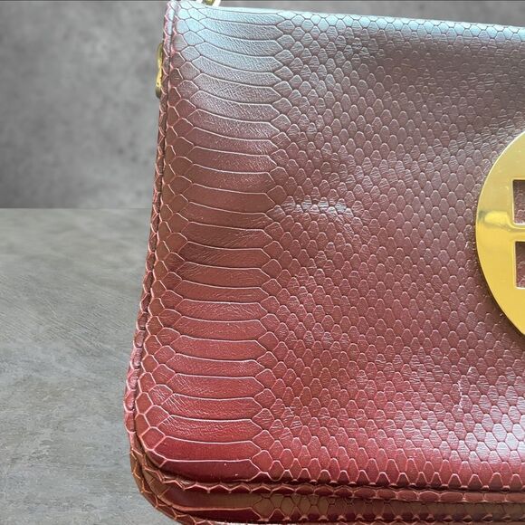 Tory Burch Burgundy Shoulder Bag with Gold Accents - Picture 6 of 16